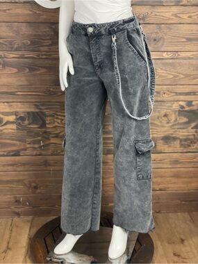 Forever 21 Faded Charcoal Gray Relaxed Cargo Corduroy Wide Leg Jeans with Chain